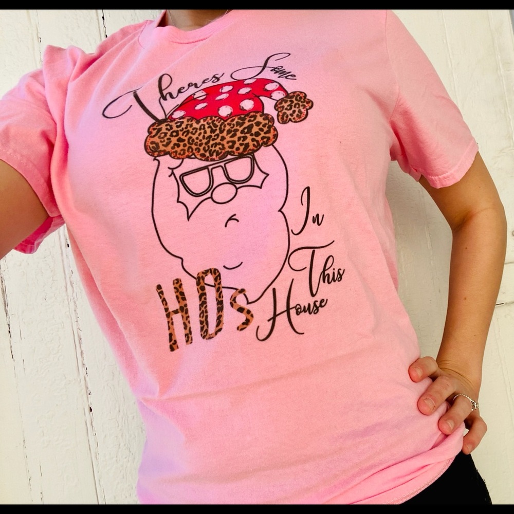 There’s some Hos in this house cheetah-leopard tee